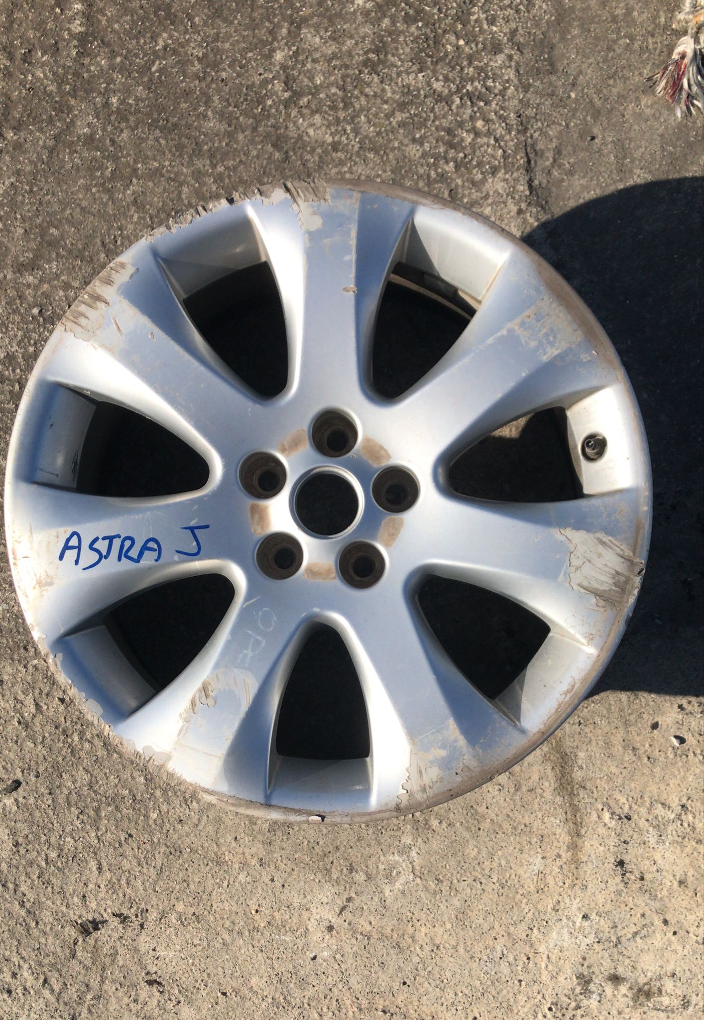 Opel Astra J Çelik Jant 